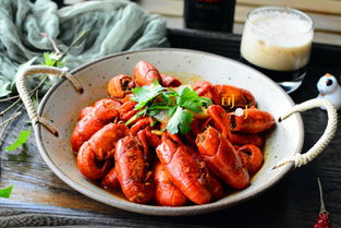 没有小龙虾的夏天是不完整的——一招教你如何挑选小龙虾及选择龙虾调料